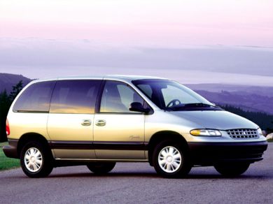 3/4 Front Glamour 2000 Plymouth Voyager
