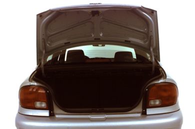 Trunk/Cargo Area/Pickup Box 2000 Chevrolet Metro