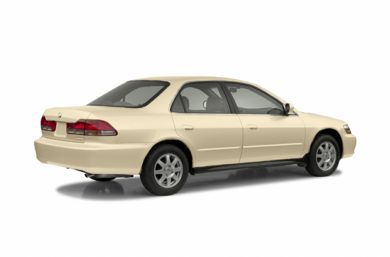 3/4 Rear Glamour  2002 Honda Accord
