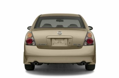 Rear Profile  2004 Nissan Altima
