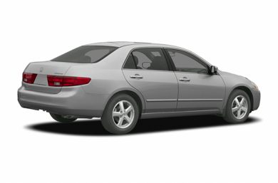 3/4 Rear Glamour  2005 Honda Accord