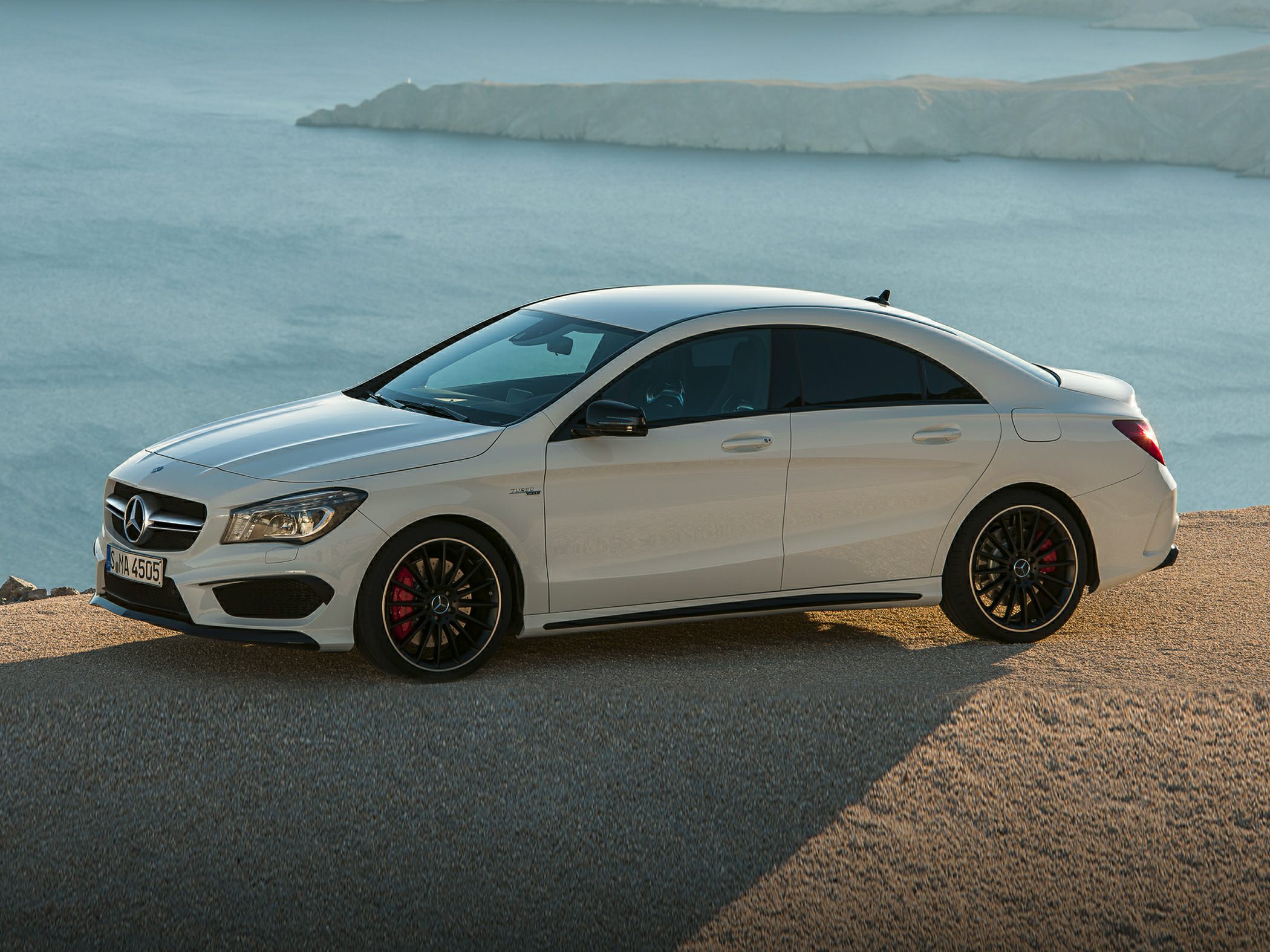 2016 MercedesBenz CLA45 AMG Styles & Features Highlights