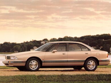 GE 1995 Oldsmobile Eighty-Eight Royale