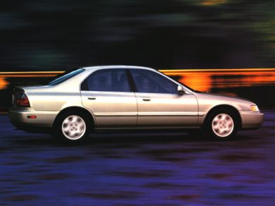 3/4 Front Glamour 1996 Honda Accord