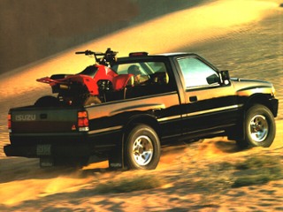 3/4 Front Glamour 1996 Isuzu Hombre