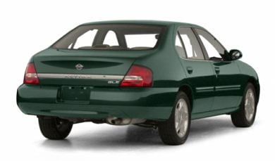 3/4 Rear Glamour  2001 Nissan Altima