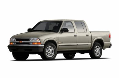 3/4 Front Glamour 2004 Chevrolet S-10