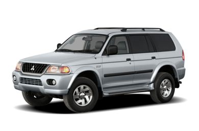 3/4 Front Glamour 2004 Mitsubishi Montero Sport