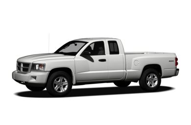 3/4 Front Glamour 2011 Dodge Dakota