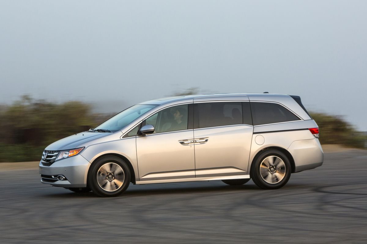 Honda Odyssey Side