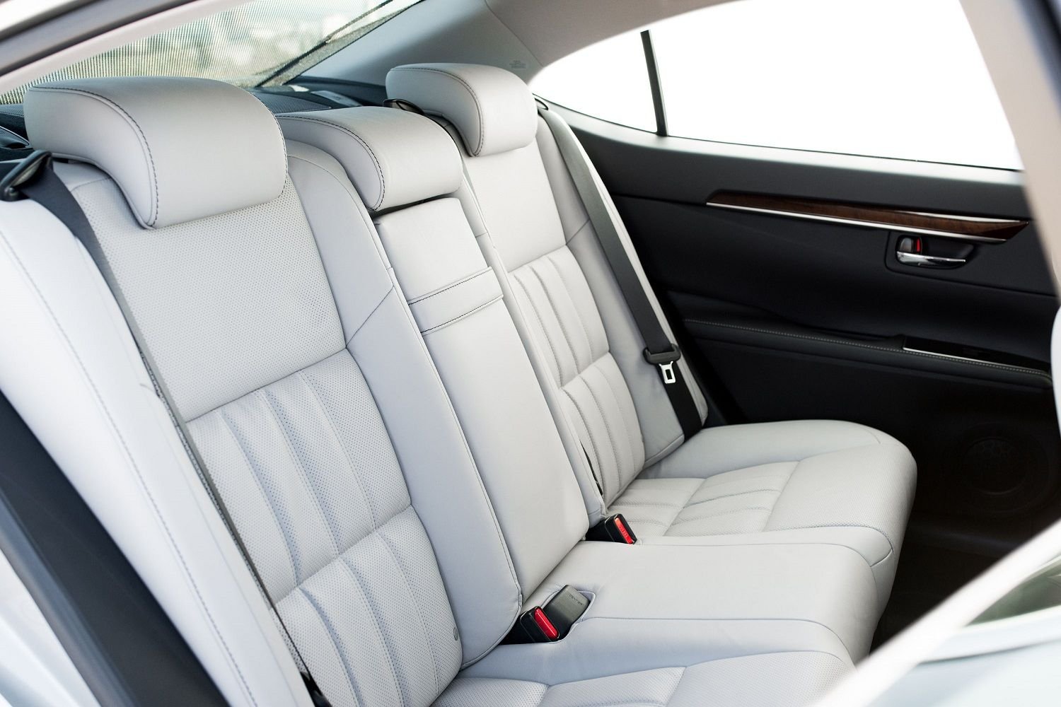 2016 Lexus ES 250 Passenger Seats