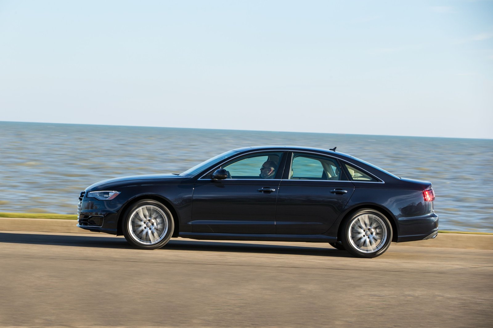 2018 audi a6 competition package