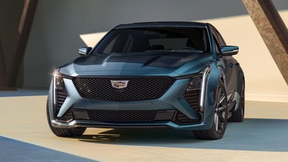 2025 Cadillac CT5 front grille