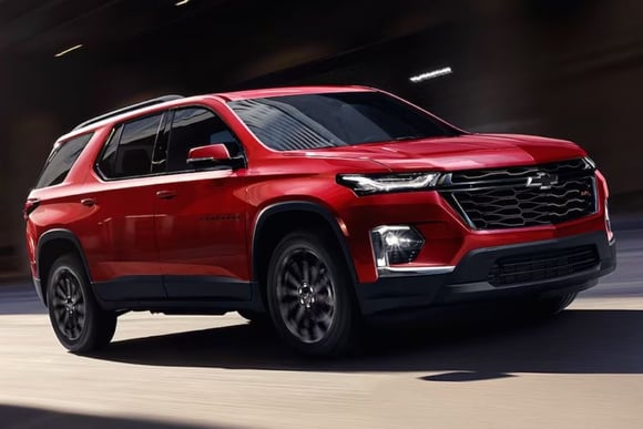 2023 Chevy Traverse 3-row SUV red color front view