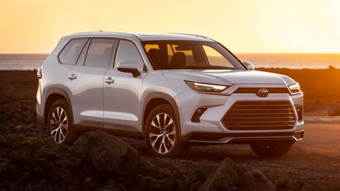 The most expensive Toyota Grand Highlander costs about ,000