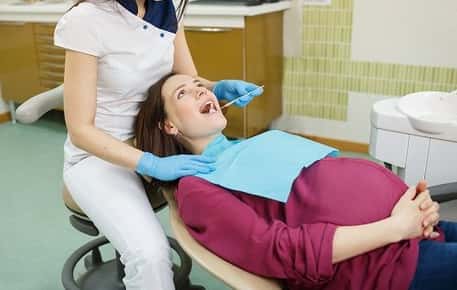 Dentists pregnant woman
