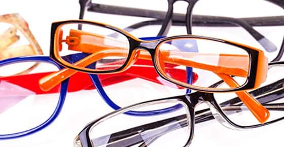 Image of a pile of glasses. 