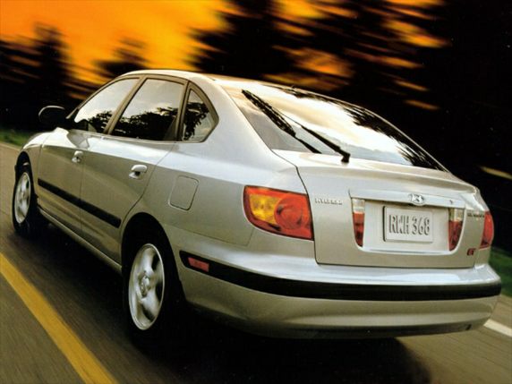 2001 Hyundai Elantra Pictures & Photos - CarsDirect