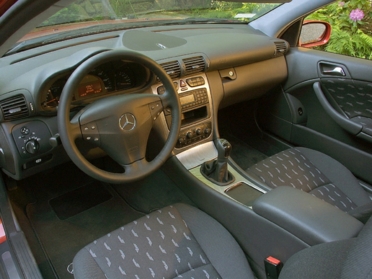 2002 e320 interior