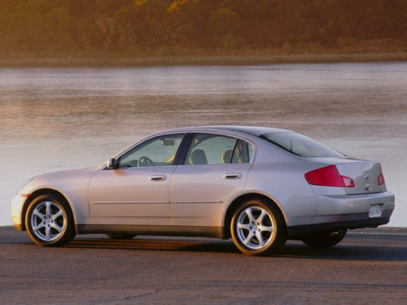 2004 INFINITI G35x Pictures & Photos - CarsDirect