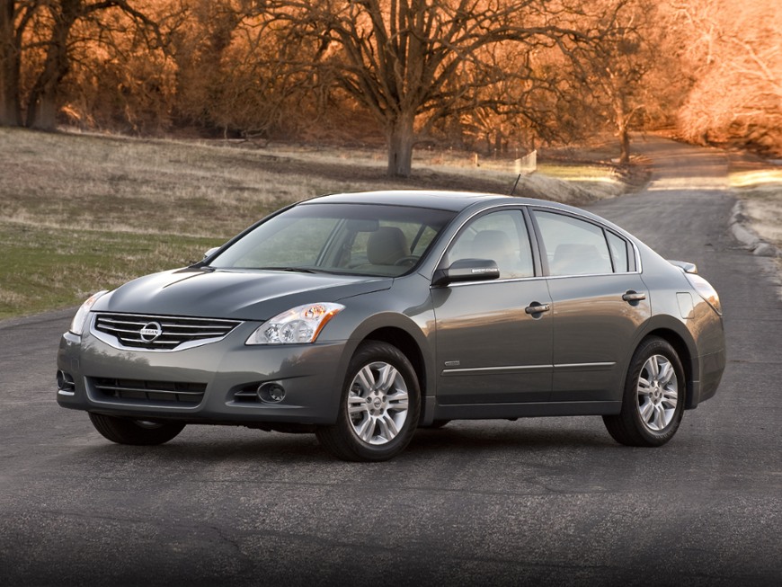 Nissan altima hybrid