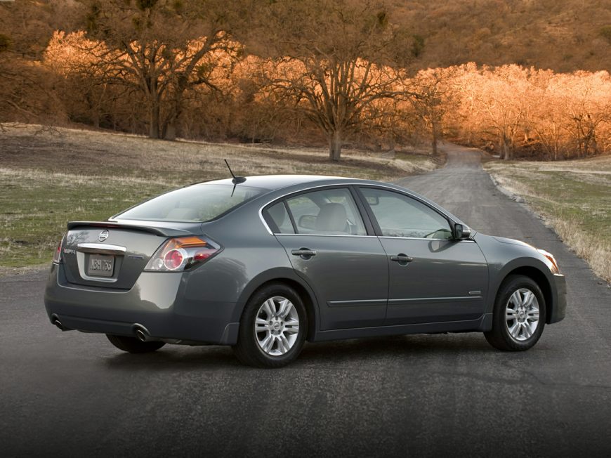 Nissan Altima Hybrid by Model Year & Generation - CarsDirect