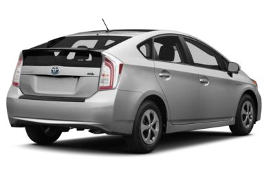 3 4 Rear Glamour 2017 Toyota Prius