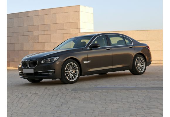 2014 BMW 740 Glamour front