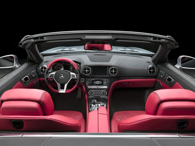 Mercedes-Benz SL500 Interior