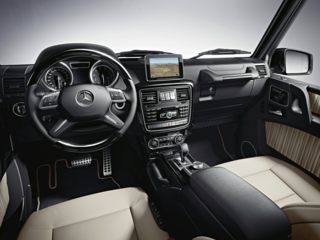 Mercedes-Benz G550 Interior