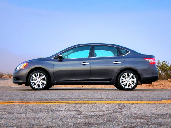 2013 Nissan Sentra Pictures & Photos - CarsDirect