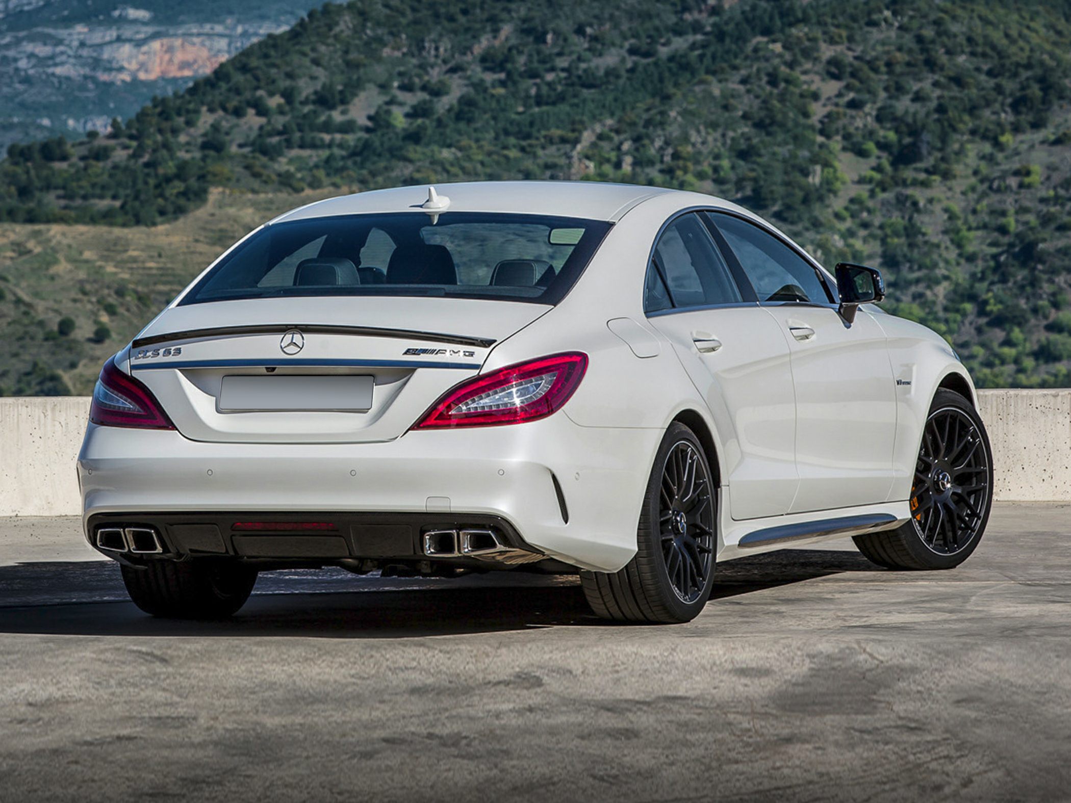 2016 Mercedes-Benz CLS63 AMG Styles & Features Highlights