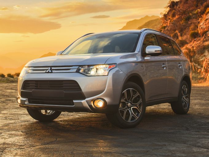 2015 Mitsubishi Outlander Prices, Reviews & Vehicle Overview - CarsDirect