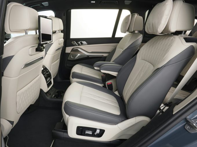 2023 BMW X7 Interior