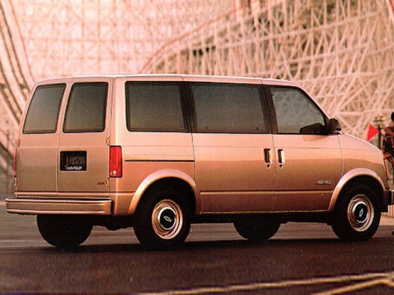 1992 Chevrolet Astro Pictures & Photos - CarsDirect