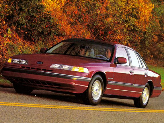 1992 Ford Crown Victoria Pictures & Photos - CarsDirect