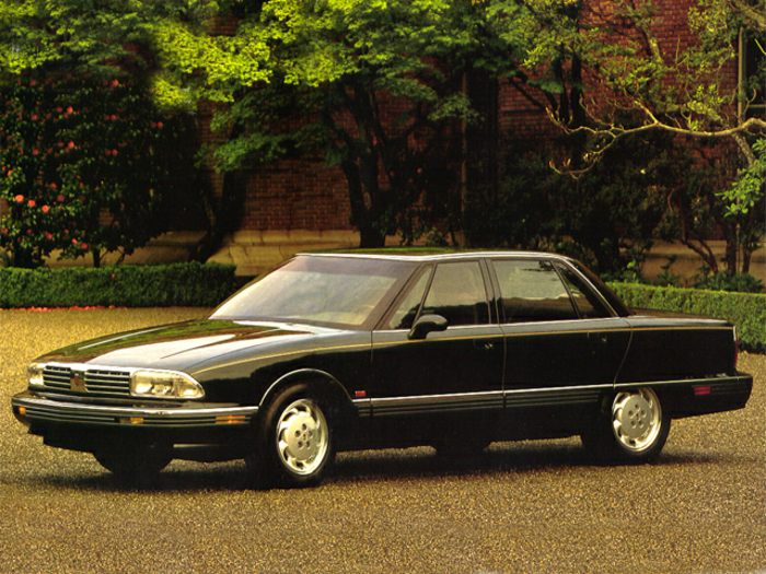 1994 Oldsmobile Ninety-Eight Specs, Safety Rating & MPG - CarsDirect