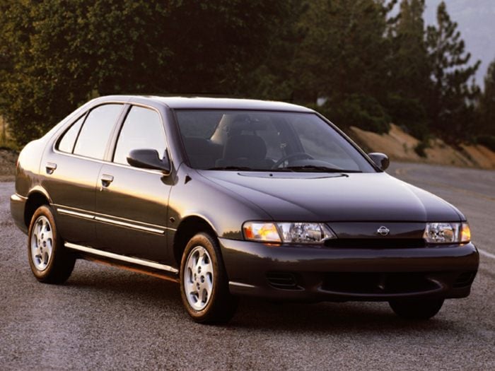 1999 Nissan Sentra Specs, Safety Rating & MPG - CarsDirect