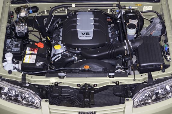 Isuzu axiom двигатель