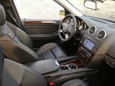 2011 Mercedes Benz Ml63 Amg Pictures Photos Carsdirect