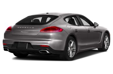 3 4 Rear Glamour 2017 Porsche Panamera