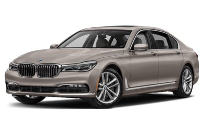 3/4 Front Glamour 2018 BMW 7-Series