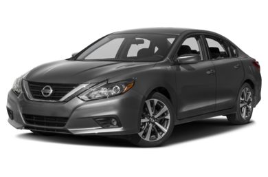 3 4 Front Glamour 2017 Nissan Altima
