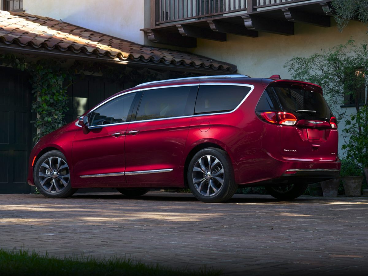 2020-chrysler-pacifica-deals-prices-incentives-leases-overview