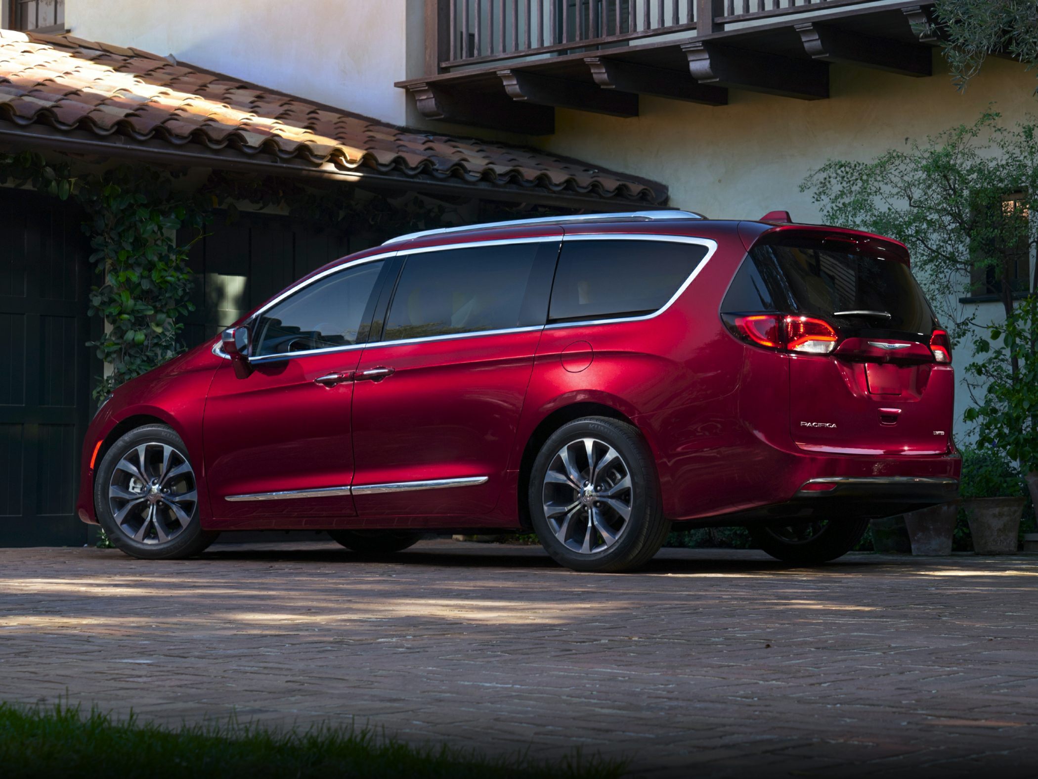 2020 Chrysler Pacifica Deals Prices Incentives Leases Overview 
