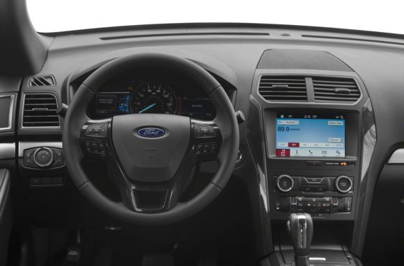 19 Ford Explorer Prices Reviews Vehicle Overview Carsdirect