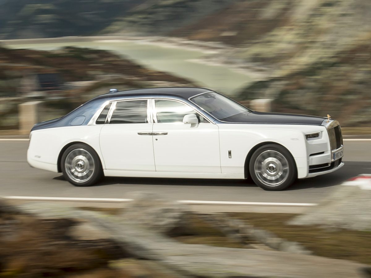 2022 RollsRoyce Phantom Prices, Reviews & Vehicle Overview CarsDirect