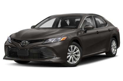 3/4 Front Glamour 2018 Toyota Camry