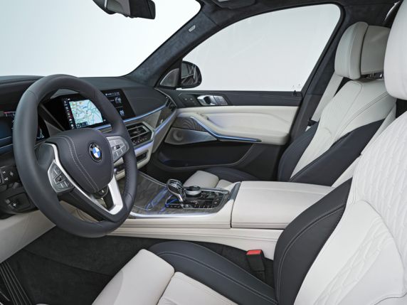 2022 BMW X7 Interior & Exterior Photos & Video - CarsDirect
