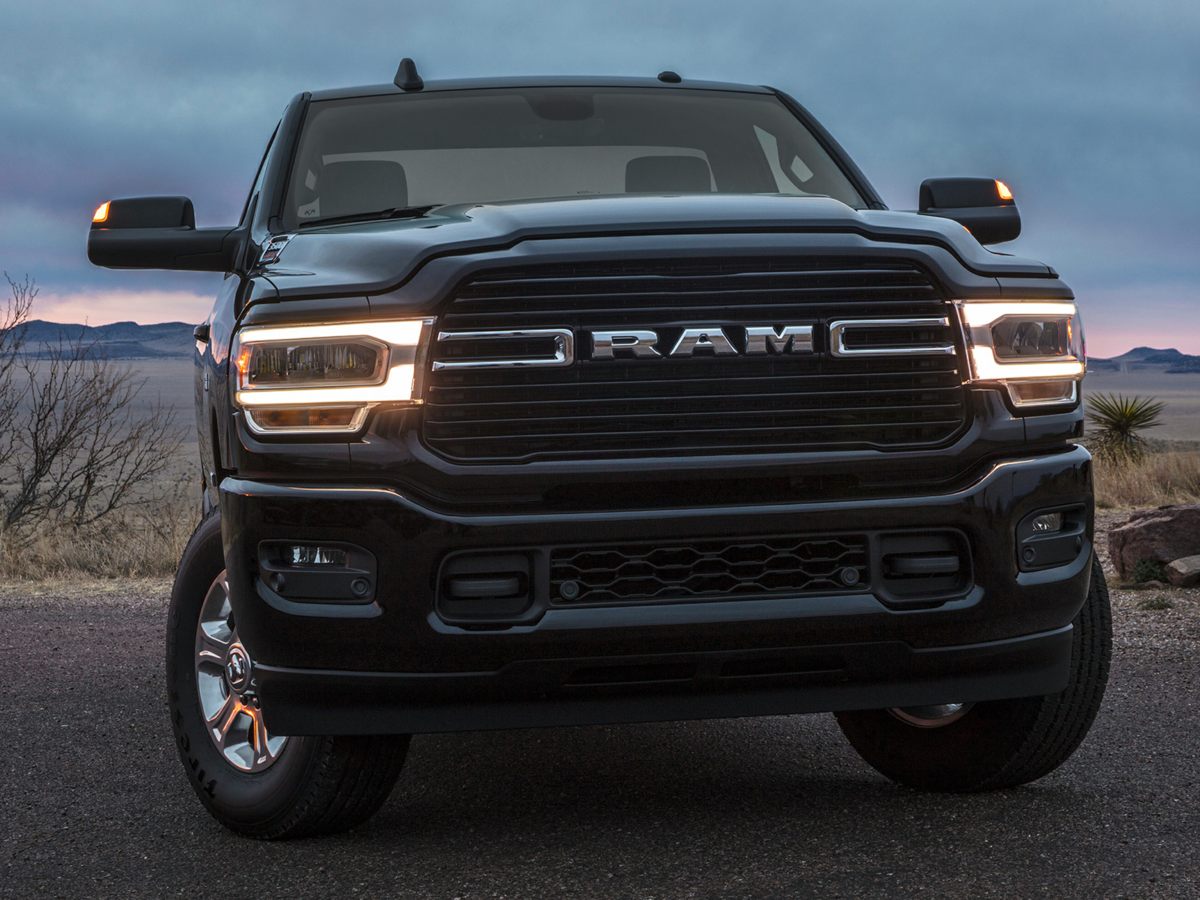 2022-ram-3500-prices-reviews-vehicle-overview-carsdirect